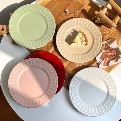 Embossed Simple Ceramic Dinner Plate