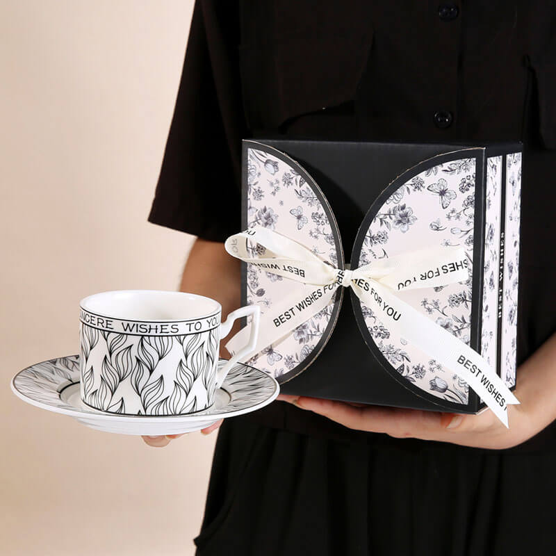 Fashion Coffee Cup And Saucer Set