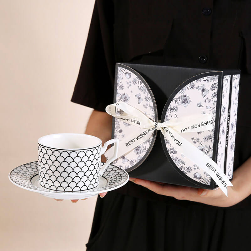 Fashion Coffee Cup And Saucer Set