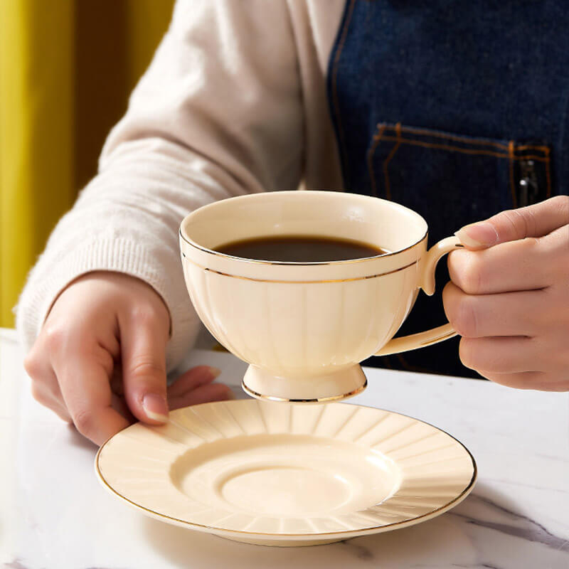 MOREUSHOP | Retro Ceramic Coffee Cup And Saucer Set – Moreushop®