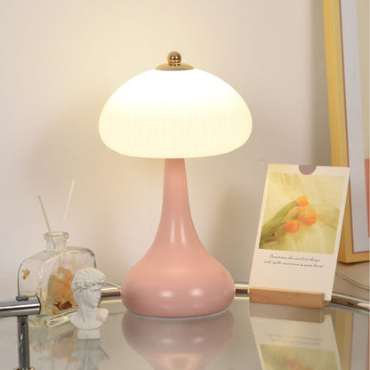 Romantic Cream Style Table Lamp