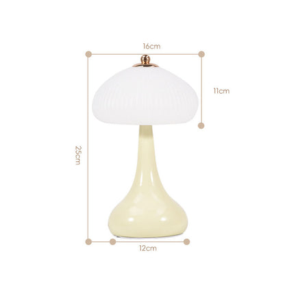 Romantic Cream Style Table Lamp