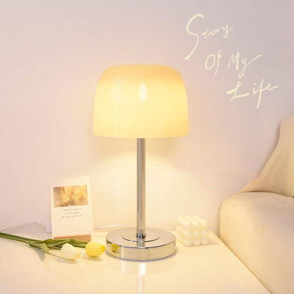 Simple Petal Table Lamp