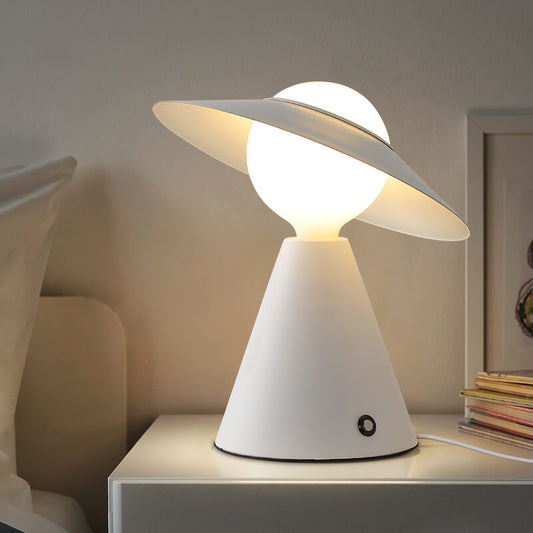 Straw Hat Table Lamp