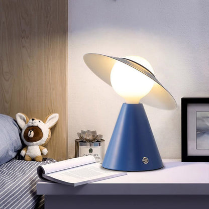 Straw Hat Table Lamp