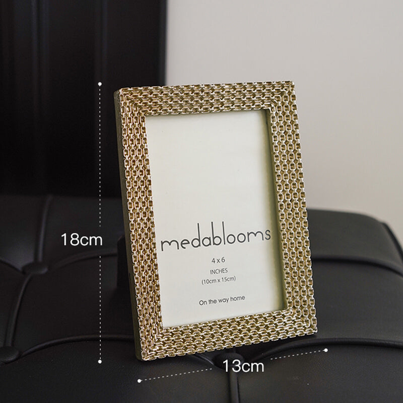 MOREUSHOP | Light Luxury Gold-plated Photo Frame – Moreushop