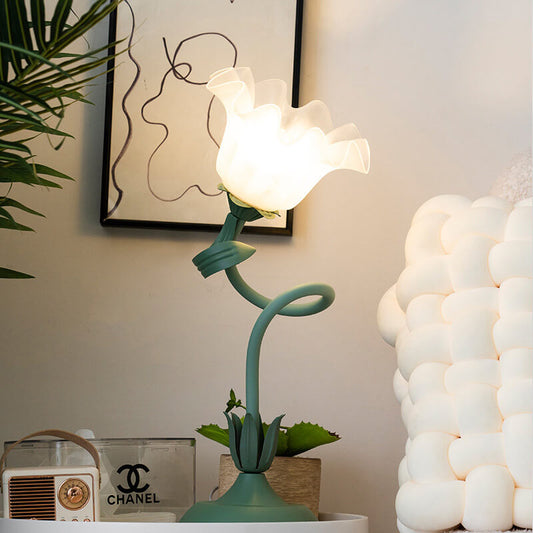 New Style Romantic Flower Table Lamp
